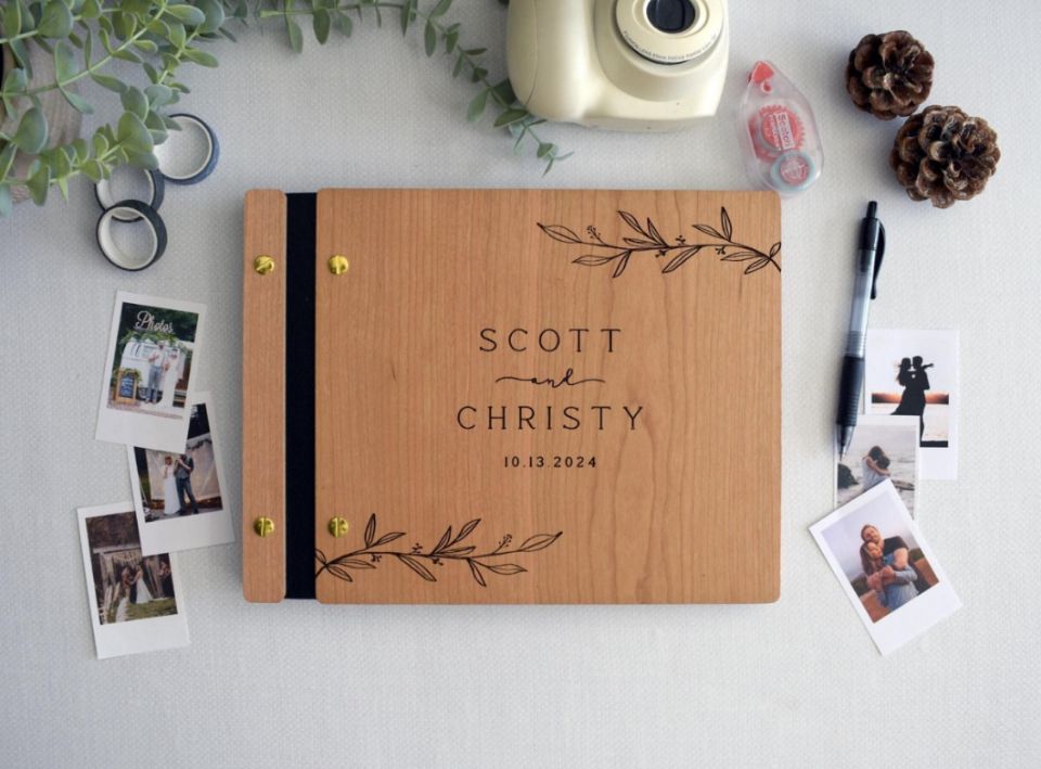 Polaroid Photo Album - สมุดอวยพรงานแต่งงานแบบไม้ อัลบั้มรูปไม้ สมุดอวยพรงานแต่งงานแบบส่วนตัว สมุดอวยพรแบบโพลารอยด์ ของขวัญงานแต่งงาน