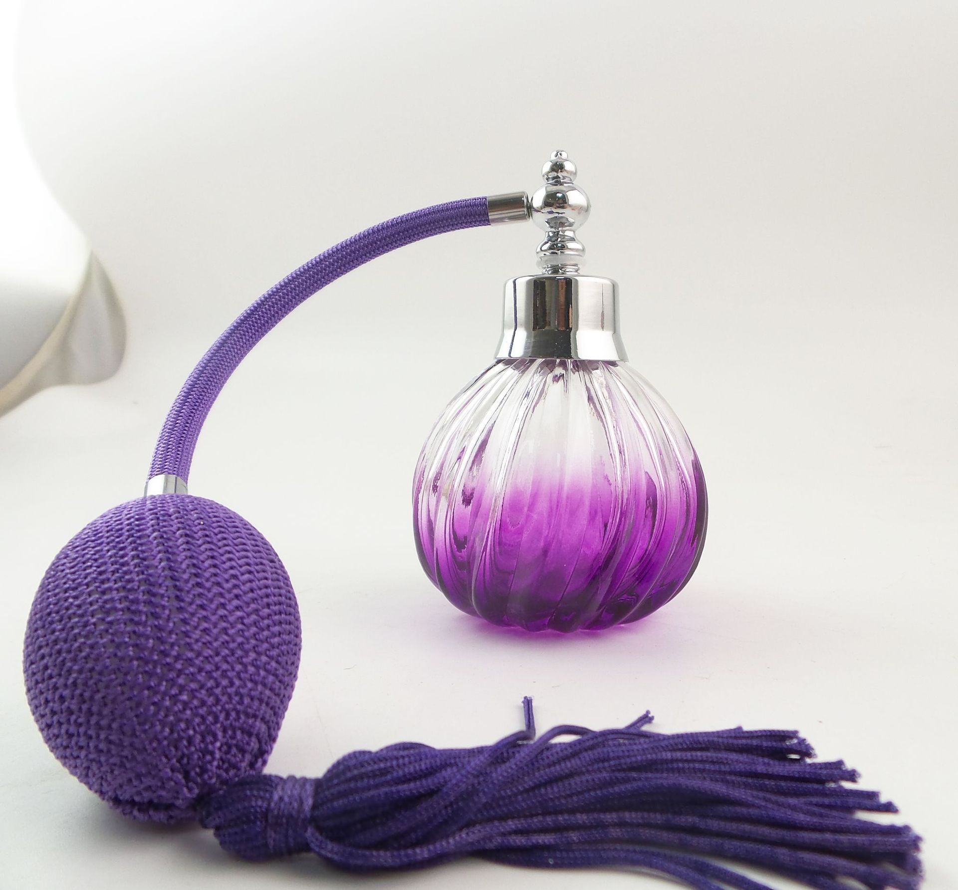 ปั๊มน้ำหอมแก้วเปล่ารีฟิลได้สไต - Vintage Collectible Perfume Bottles บทวิจารณ์และราคา
