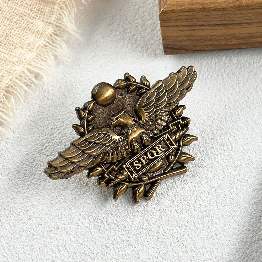 เข็มกลัดตราสัญลักษณ์กองทัพจักร - Vintage Collectible Clothing บทวิจารณ์และราคา